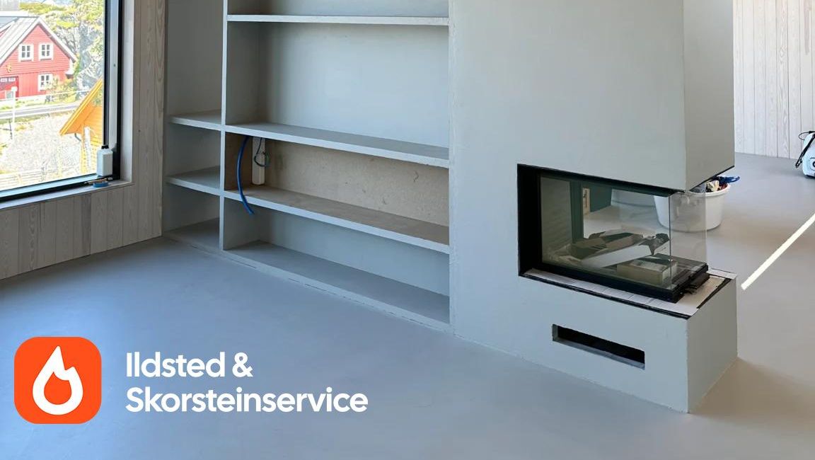 Peis i hus med spiletak